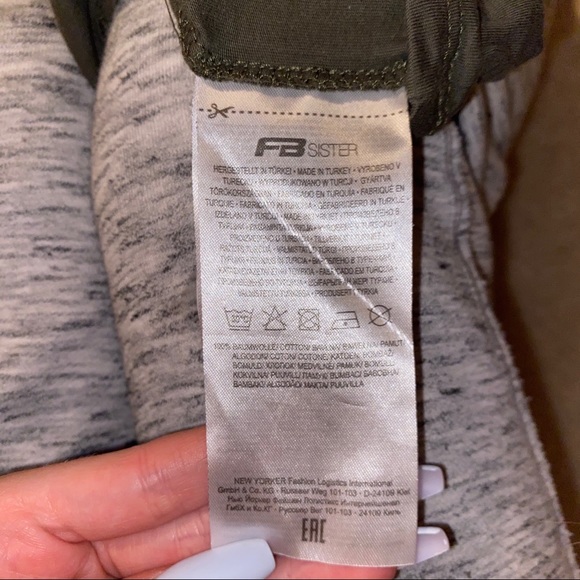 Ripped shirt - Picture 5 of 5